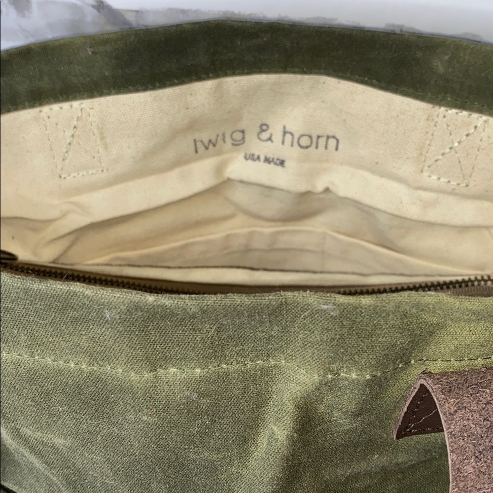Twig & Horn Waxed Canvas Bag 15x15 - Picture 2 of 7